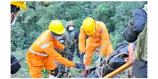 अंजॉ सड़क हादसे में रेस्क्यू ऑपरेशन तेज : 6 शव बरामद, लापता लोगों की तलाश जारी